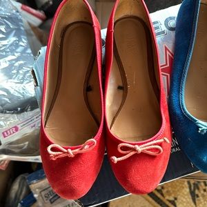 2 pr Joe Fresh Ballet Flats-sz 7 Blue and Red Suede